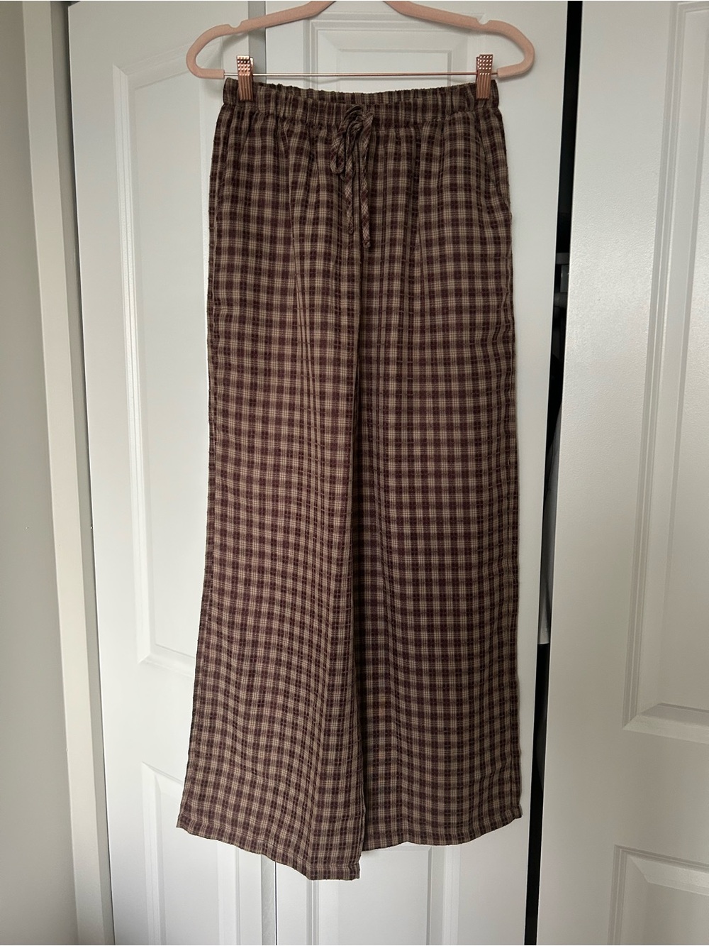 Women’s plaid pants